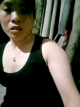 Snapshot of Maymay0033 chatting on November 5, 2025, 11:02 am Maymay0033 online show from November 5, 2025, 11:02 am