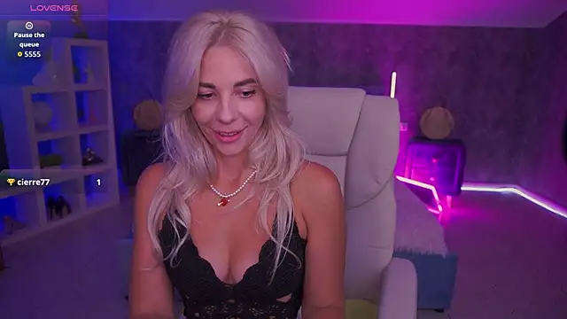 Snapshot of BellaRayyy chatting on June 25, 2026, 1:05 pm BellaRayyy online show from June 25, 2026, 1:05 pm