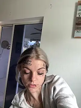 ittybittymeryssa online show from March 18, 2026, 4:52 pm