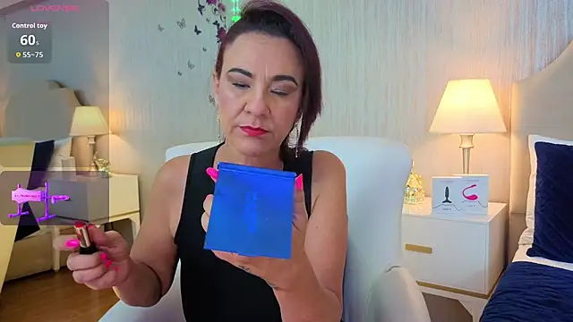 Snapshot of ScarleetJonson chatting on November 22, 2025, 6:18 pm ScarleetJonson online show from November 22, 2025, 6:18 pm