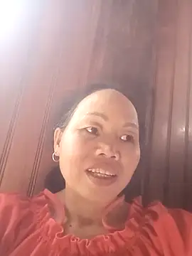  YooY  online show from October 18, 2025, 3:41 am