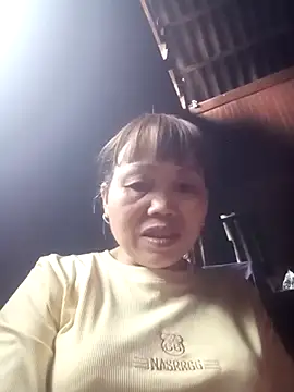  YooY  online show from November 18, 2025, 2:59 am