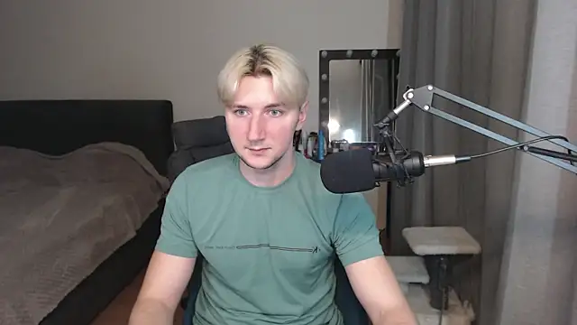 Elvin Vaenight online show from September 10, 2025, 9:36 pm