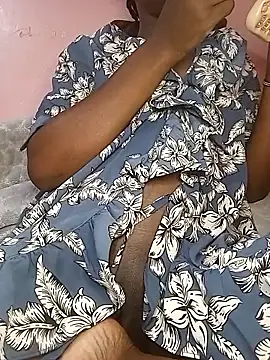 Moongodessy online show from April 27, 2026, 3:15 am