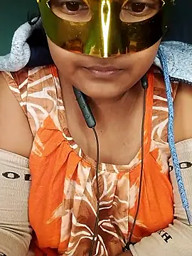 mimi87hoty online show from January 9, 2026, 5:20 pm