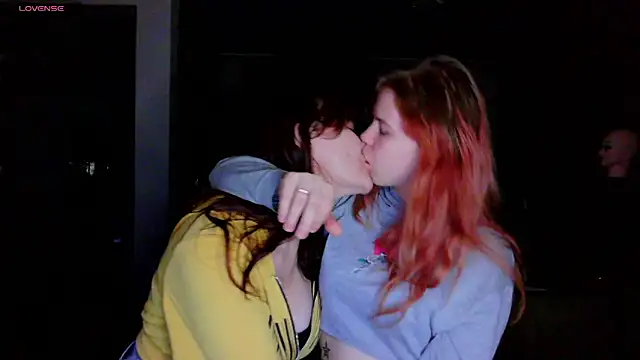 Poppy sun online show from November 6, 2025, 6:23 pm