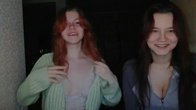 Snapshot of Poppy_sun chatting on October 7, 2025, 4:08 pm Poppy sun online show from October 7, 2025, 4:08 pm