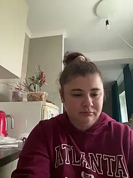 Snapshot of AliceCurlyX chatting on December 3, 2025, 10:25 am AliceCurlyX online show from December 3, 2025, 10:25 am