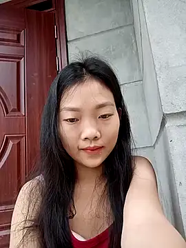 Ananine online show from May 13, 2026, 12:39 am