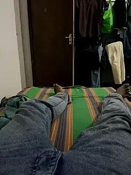 Snapshot of Senurak99 chatting on September 9, 2025, 1:42 pm Senurak99 online show from September 9, 2025, 1:42 pm