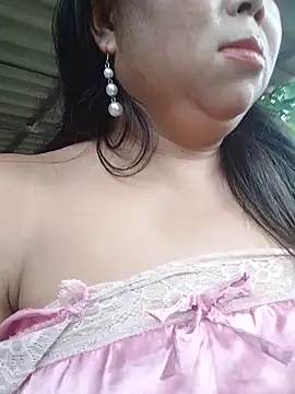Snapshot of lusy-00 chatting on June 7, 2026, 1:22 am lusy-00 online show from June 7, 2026, 1:22 am