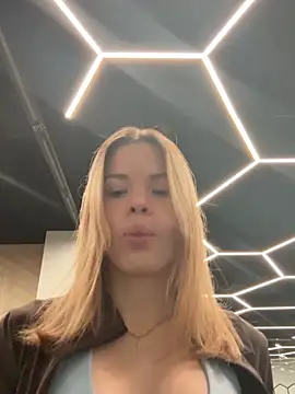 Snapshot of SMELLSEX chatting on November 14, 2025, 7:28 pm SMELLSEX online show from November 14, 2025, 7:28 pm