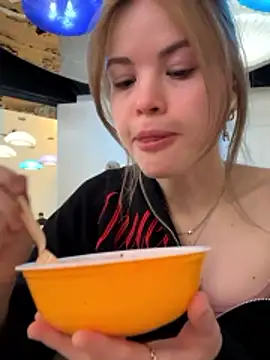 SMELLSEX online show from January 9, 2026, 6:48 pm