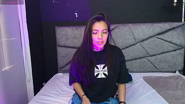 LiaMonroee  online show from October 22, 2025, 12:04 pm