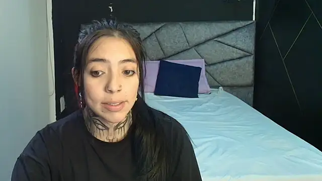 LiaMonroee  online show from November 30, 2025, 11:44 am