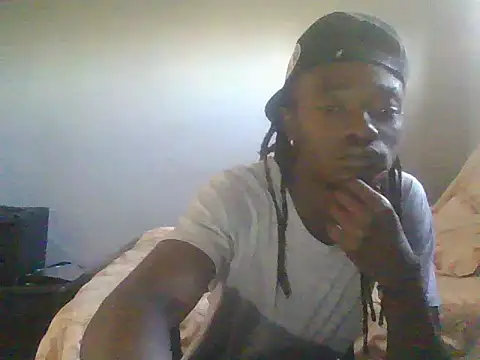 Snapshot of Nykho17 chatting on October 2, 2025, 11:35 am Nykho17 online show from October 2, 2025, 11:35 am