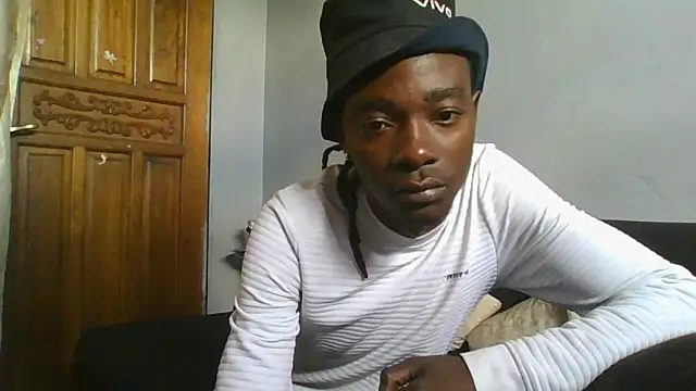 Snapshot of Nykho17 chatting on November 25, 2025, 12:49 pm Nykho17 online show from November 25, 2025, 12:49 pm