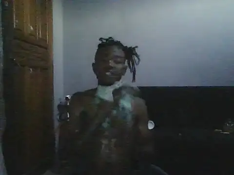 Snapshot of Nykho17 chatting on October 16, 2025, 4:26 pm Nykho17 online show from October 16, 2025, 4:26 pm