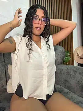 Snapshot of caritobeachdh chatting on March 21, 2026, 3:30 am caritobeachdh online show from March 21, 2026, 3:30 am