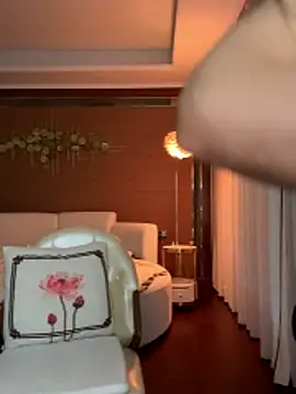 Snapshot of yuer2563 chatting on October 15, 2025, 7:38 am yuer2563 online show from October 15, 2025, 7:38 am