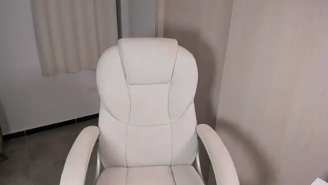 Snapshot of seductivelvet chatting on November 27, 2025, 1:17 am seductivelvet online show from November 27, 2025, 1:17 am