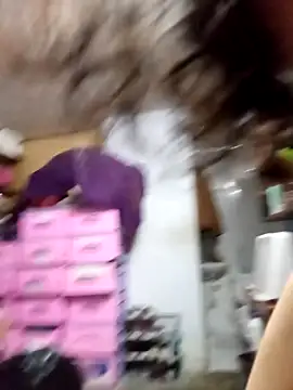 Snapshot of Syndel23 chatting on February 14, 2026, 1:28 am Syndel23 online show from February 14, 2026, 1:28 am