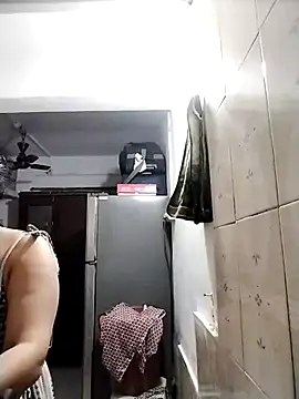 Snapshot of Jann_Riya333 chatting on November 11, 2025, 7:03 am Jann Riya333 online show from November 11, 2025, 7:03 am