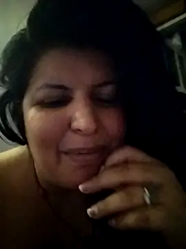Snapshot of Jann_Riya333 chatting on November 12, 2025, 11:36 am Jann Riya333 online show from November 12, 2025, 11:36 am