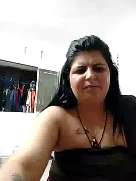 Snapshot of Jann_Riya333 chatting on June 3, 2026, 2:33 pm Jann Riya333 online show from June 3, 2026, 2:33 pm