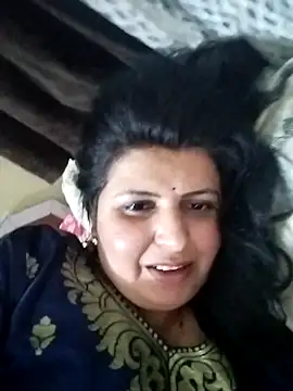 Snapshot of Jann_Riya333 chatting on November 18, 2025, 3:04 pm Jann Riya333 online show from November 18, 2025, 3:04 pm