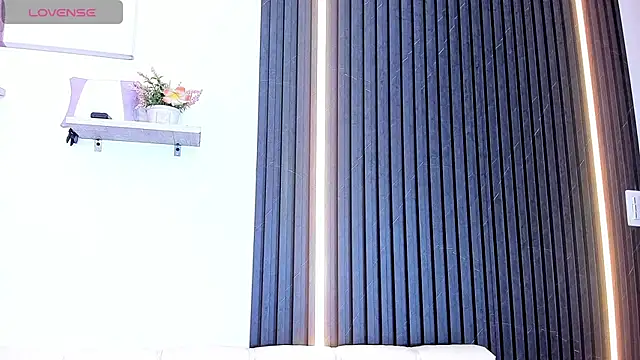 Snapshot of Gabrielaa_Miller_ chatting on October 9, 2025, 7:58 pm Gabrielaa Miller online show from October 9, 2025, 7:58 pm