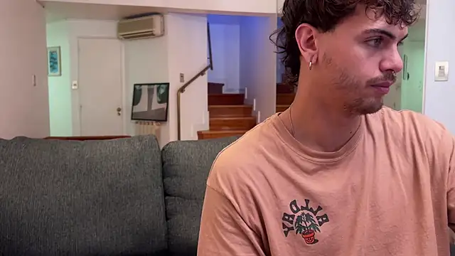 Snapshot of lenruy chatting on February 15, 2026, 1:39 am lenruy online show from February 15, 2026, 1:39 am