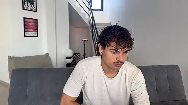 Snapshot of lenruy chatting on June 11, 2026, 6:49 pm lenruy online show from June 11, 2026, 6:49 pm