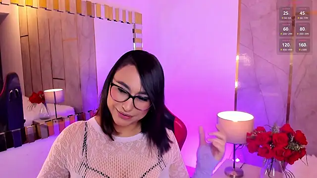 Snapshot of KendallJay chatting on May 18, 2026, 9:30 pm KendallJay online show from May 18, 2026, 9:30 pm