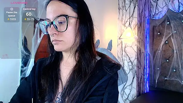 Zami Escobar of online show from October 20, 2025, 6:41 pm