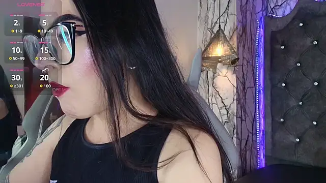 Zami Escobar of online show from October 7, 2025, 6:42 pm