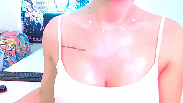 Snapshot of lilithxy chatting on October 17, 2025, 5:37 pm lilithxy online show from October 17, 2025, 5:37 pm