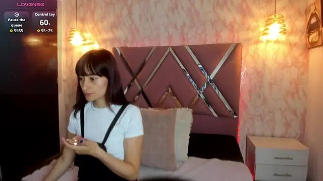 Candy Hott7 online show from March 19, 2026, 11:43 am