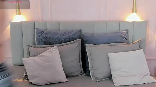 Snapshot of victoria_bourne chatting on July 27, 2026, 7:10 pm victoria bourne online show from July 27, 2026, 7:10 pm