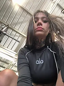 Miss-Jimena online show from November 1, 2025, 9:19 pm