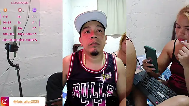 Snapshot of luisafe2025 chatting on December 22, 2025, 3:17 am luisafe2025 online show from December 22, 2025, 3:17 am