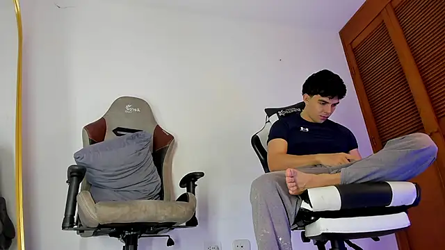 sotooliver3 online show from March 12, 2026, 8:57 pm