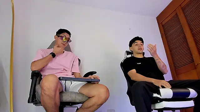 sotooliver3 online show from March 8, 2026, 8:01 pm