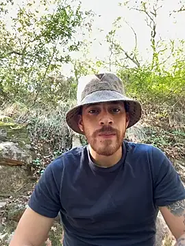 Snakes131 online show from September 25, 2025, 2:34 pm