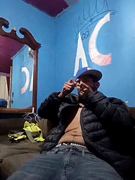 Vergudo19420 online show from November 1, 2025, 7:13 am