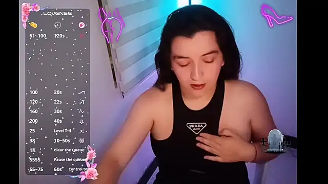 Snapshot of DanniG2000_ chatting on November 2, 2025, 3:55 am DanniG2000 online show from November 2, 2025, 3:55 am