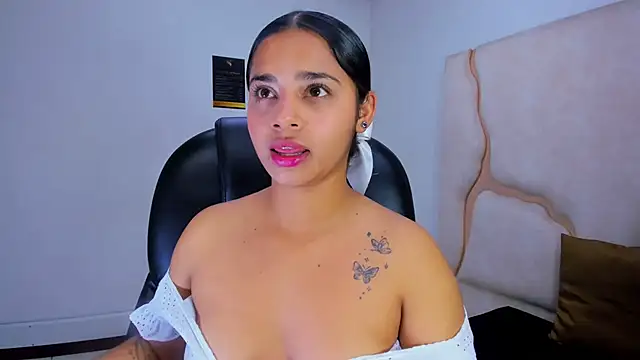 Snapshot of ScarletDoll chatting on October 27, 2025, 3:51 am ScarletDoll online show from October 27, 2025, 3:51 am