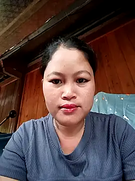 maycuc123 online show from September 22, 2025, 12:27 am