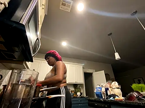 Snapshot of princesslivv chatting on October 23, 2025, 3:49 am princesslivv online show from October 23, 2025, 3:49 am