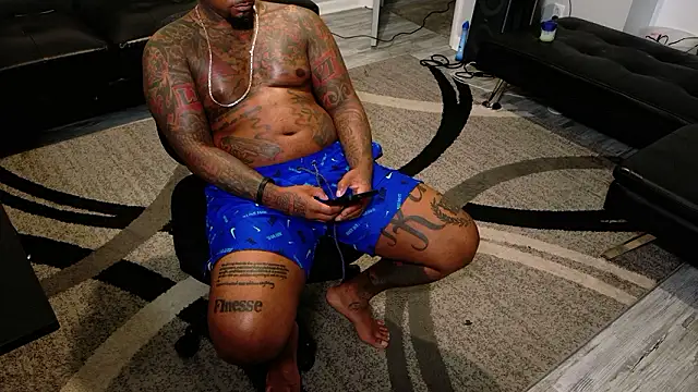 SLANGONDEMHOES online show from July 12, 2026, 5:19 am